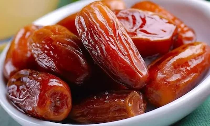 تصویر 1 از خرما مضافتی بم درجه یک انتخابی مناسب برای پذیرایی